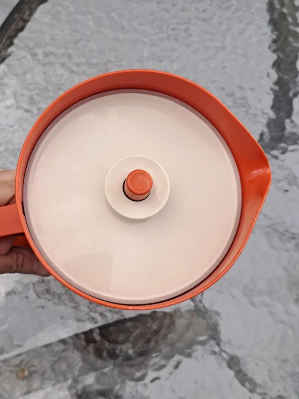 Tupperware vintage one